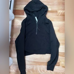 Lululemon 1/2 zip Scuba cropped hoodie size M/L